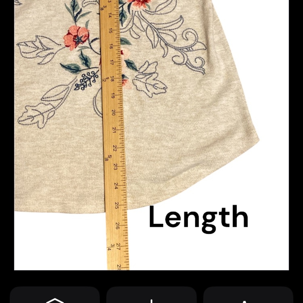 Women's Cream lightweight Sweater - Picture 10 of 12